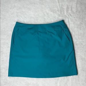 Nike Golf Skorts, size 4, Emerald Green